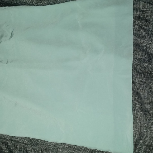 Women's Sheath Dress - Picture 3 of 8